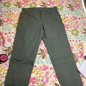 Traveler pants